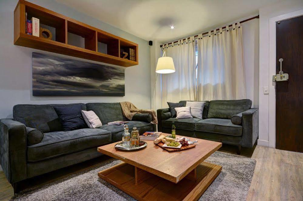 Oasis Suites Μεντεγίν Εξωτερικό φωτογραφία