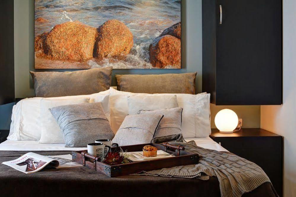 Oasis Suites Μεντεγίν Εξωτερικό φωτογραφία