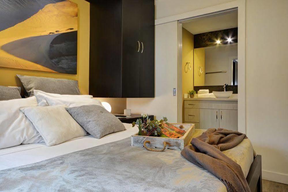 Oasis Suites Μεντεγίν Εξωτερικό φωτογραφία
