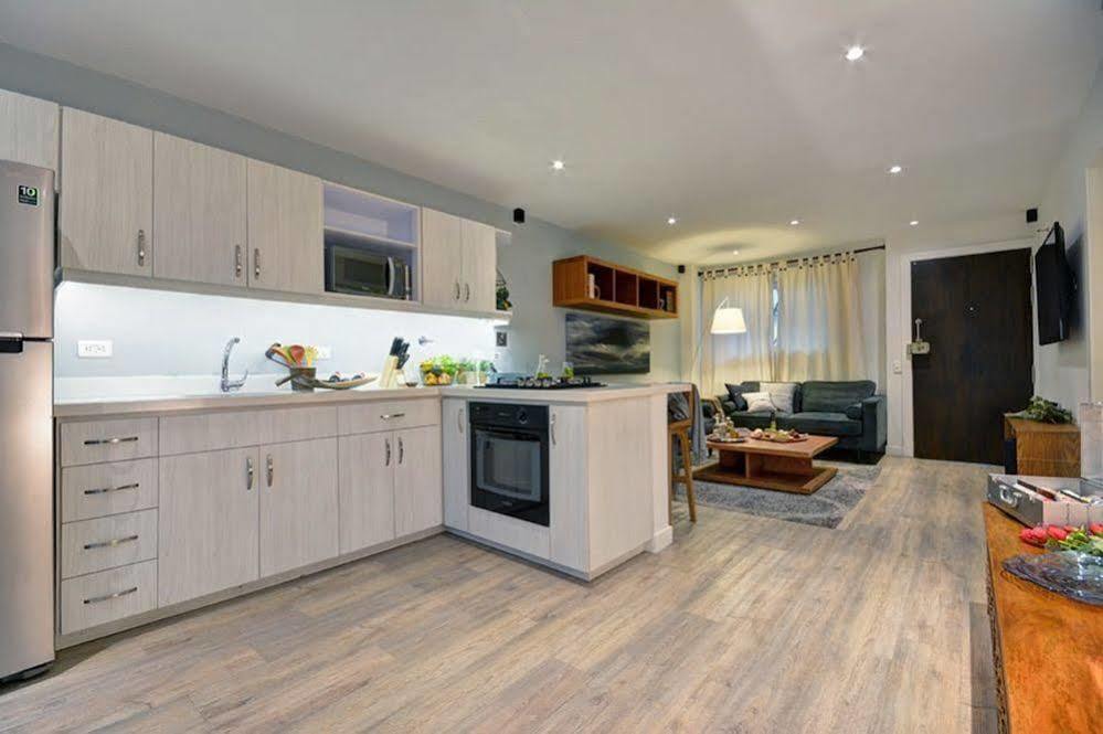 Oasis Suites Μεντεγίν Εξωτερικό φωτογραφία